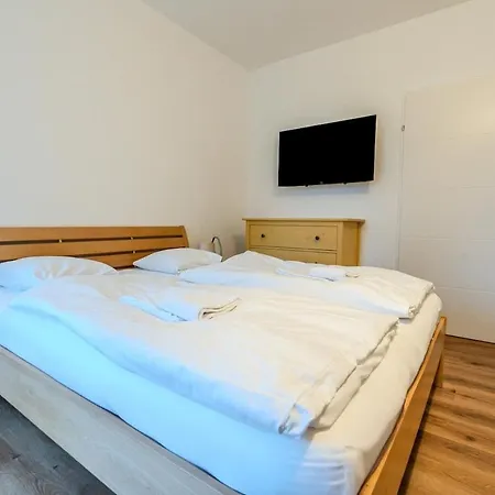 Apartment Noor With Balcony Lend Parking Option