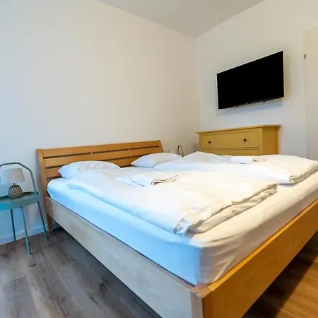 Apartment Noor With Balcony Lend Parking Option *